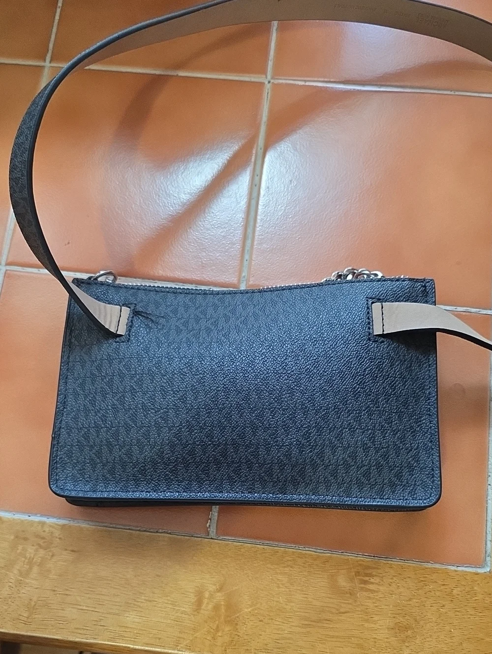 MICHAEL MICHAEL KORS SIGNATURE CHAIN ZIP BELT BAG SIZE XL NEW WITHOUT TAG - Picture 7 of 7